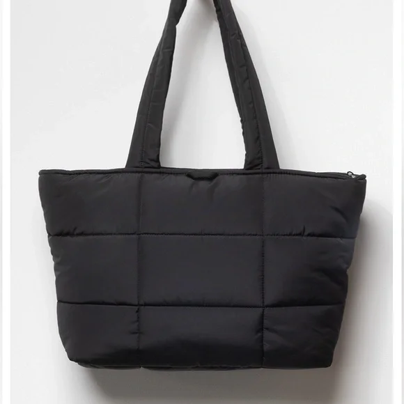 ADIDAS All Me 3 Quilted Tote Bag, NWT, Black - Picture 2 of 5